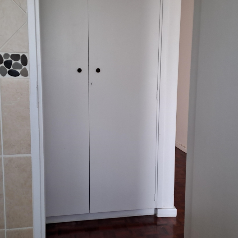 To Let 1 Bedroom Property for Rent in Strand North Western Cape